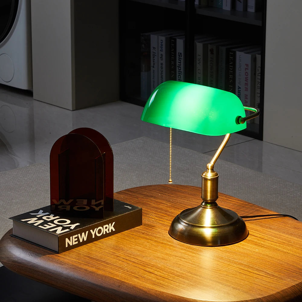 Abajur de Mesa Estilo Banco – Design Clássico Moderno com Cúpula Verde